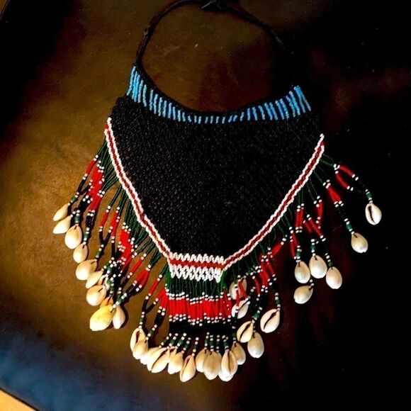 Vintage 60’s tie beaded dance skirt necklace or wall hanging cowrie shell bead - Picture 3 of 14
